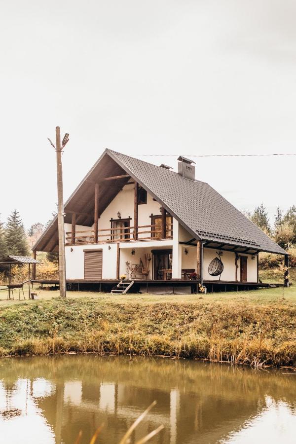 Villa Dolyna Mykolaya à Myhove Extérieur photo