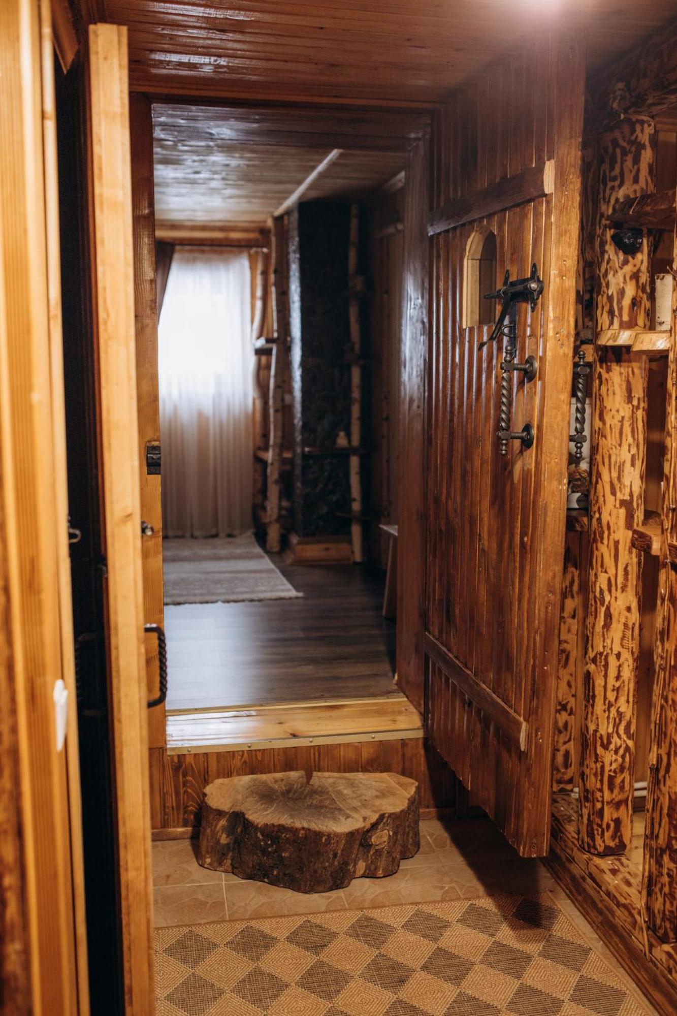 Villa Dolyna Mykolaya à Myhove Chambre photo