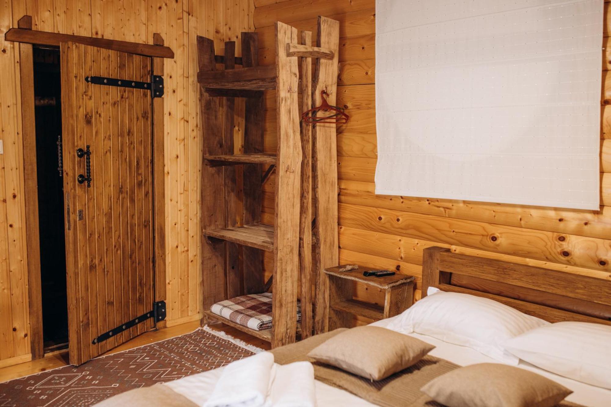 Villa Dolyna Mykolaya à Myhove Chambre photo